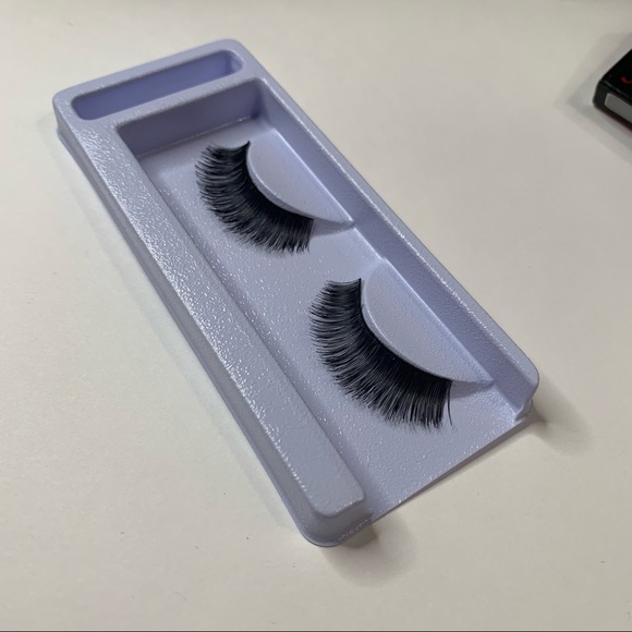 J.Cat False Eyelashes - Picture 2 of 5